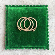 Load image into Gallery viewer, 19th c. 14k Gold Fede Gimmel Ring