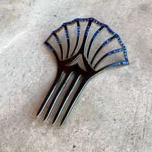 Load image into Gallery viewer, Art Deco Black Celluloid Hair Comb