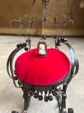 Load image into Gallery viewer, c. 1880s-1890s 10k Gold Cameo Ring