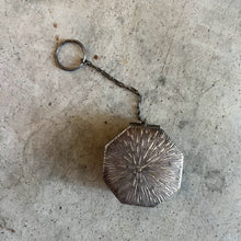 Load image into Gallery viewer, c. 1920s-1930s Finger Chain Compact
