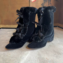 Load image into Gallery viewer, c. 1890s-1900s Black Carriage Boots
