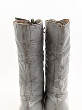 Load image into Gallery viewer, 1920s Grey Lace Up Louis Heel Boots | Approx Size 7