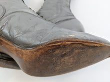 Load image into Gallery viewer, 1920s Grey Lace Up Louis Heel Boots | Approx Size 7