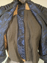 Load image into Gallery viewer, Late Victorian Bodice For Study/Display