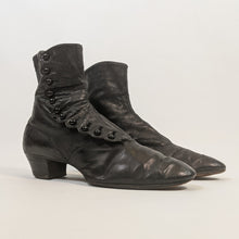 Load image into Gallery viewer, 1890s "Sorosis" Side Button Boots | Approx Sz 8-8.5