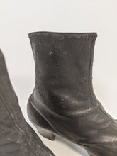 Load image into Gallery viewer, 1890s "Sorosis" Side Button Boots | Approx Sz 8-8.5