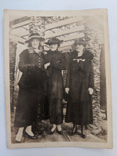 Load image into Gallery viewer, 1910s Black and White Boots | Approx Sz 7.5