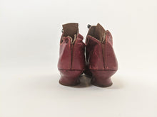 Load image into Gallery viewer, 1880s - 1890s Lace Up Shoes