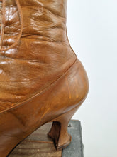 Load image into Gallery viewer, 1910s Tan Lace Up Boots | Sz 8-8.5