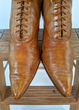 Load image into Gallery viewer, 1910s Tan Lace Up Boots | Sz 8-8.5