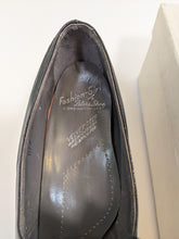 Load image into Gallery viewer, 1940s Oxfords in Original Box | Approx Size 8