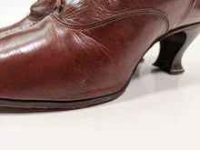 Load image into Gallery viewer, 1910s-20s Brown Boots | Approx Sz 7-7.5
