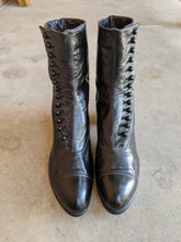 Load image into Gallery viewer, 1910s Side Button Boots | Sz 6.5
