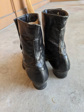 Load image into Gallery viewer, 1910s Side Button Boots | Sz 6.5