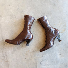 Load image into Gallery viewer, Late 1910s-Early 1920s Brown Boots | Approx Sz 7