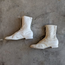 Load image into Gallery viewer, 1920s-1930s Canvas Athletic Shoes