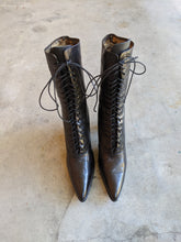 Load image into Gallery viewer, 1910s-1920s Lace Up Boots | 7-7.5 US