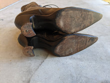 Load image into Gallery viewer, 1910s-1920s Lace Up Boots | 7-7.5 US