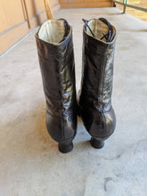 Load image into Gallery viewer, 1910s-1920s Lace Up Boots | 7.5-8 US