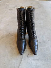 Load image into Gallery viewer, 1910s-1920s Lace Up Boots | 7.5-8 US