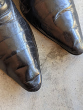 Load image into Gallery viewer, 1910s-1920s Lace Up Boots | 7.5-8 US