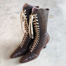 Load image into Gallery viewer, 1910s-1920s Brown Lace Up Boots | Approx Sz 7