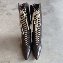 Load image into Gallery viewer, 1910s-1920s Brown Lace Up Boots | Approx Sz 7