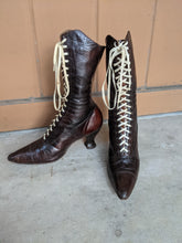 Load image into Gallery viewer, 1910s-1920s Brown Lace Up Boots | Approx Sz 7