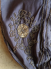 Load image into Gallery viewer, Turn of the Century Spiderweb Purse