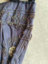 Load image into Gallery viewer, Turn of the Century Spiderweb Purse