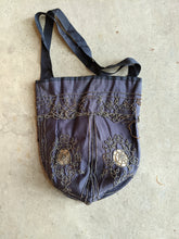 Load image into Gallery viewer, Turn of the Century Spiderweb Purse