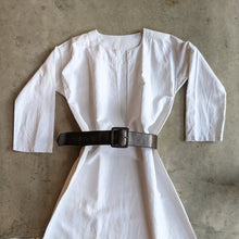 Load image into Gallery viewer, 1900s French Linen Chemise
