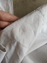 Load image into Gallery viewer, 1900s French Linen Chemise