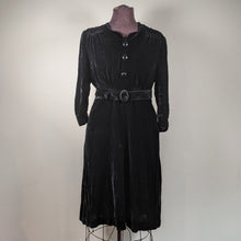 Load image into Gallery viewer, 1930s-1940s Rayon Velvet Dress | XL