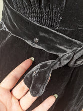 Load image into Gallery viewer, 1930s-1940s Rayon Velvet Dress | XL