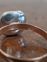 Load image into Gallery viewer, 18th c Stuart Crystal Ring in Gold and Silver