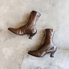 Load image into Gallery viewer, 1910s-1920s Brown Louis Heel Boots | Sz 7.5-8