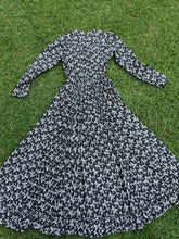 Load image into Gallery viewer, C. 1899 to Early 1900s Cotton Wrapper Dress