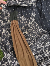 Load image into Gallery viewer, C. 1899 to Early 1900s Cotton Wrapper Dress