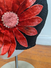 Load image into Gallery viewer, 1920s Black + Pink Cloche Hat