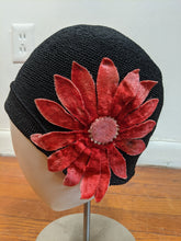 Load image into Gallery viewer, 1920s Black + Pink Cloche Hat