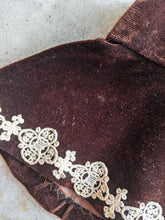 Load image into Gallery viewer, 1890s-1900s Velveteen Collar
