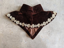 Load image into Gallery viewer, 1890s-1900s Velveteen Collar