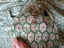 Load image into Gallery viewer, 1930s Rayon Spiderweb Novelty Print Dress