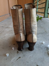 Load image into Gallery viewer, 1900s-1910s Oatmeal Brown Lace Up Boots | Sz 7-7.5