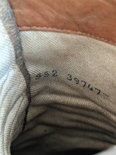 Load image into Gallery viewer, 1900s-1910s Oatmeal Brown Lace Up Boots | Sz 7-7.5