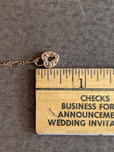Load image into Gallery viewer, 1900s-1910s Heart Padlock Necklace