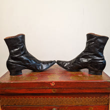 Load image into Gallery viewer, 1890s Black Side Button Boots