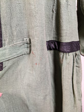 Load image into Gallery viewer, 1920s Green Linen Dress
