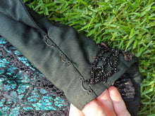 Load image into Gallery viewer, 1890s Green + Black Gigot Sleeve Bodice